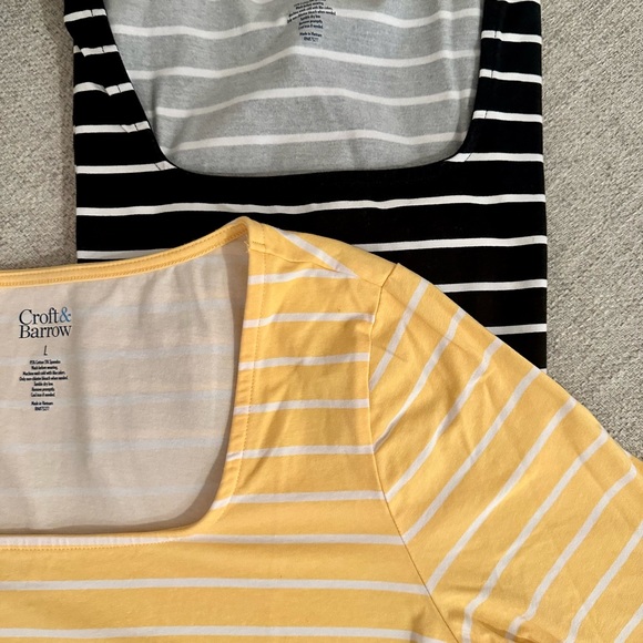 LOT OF 2- Croft & Barrow Striped Women’s Tees - Picture 5 of 8